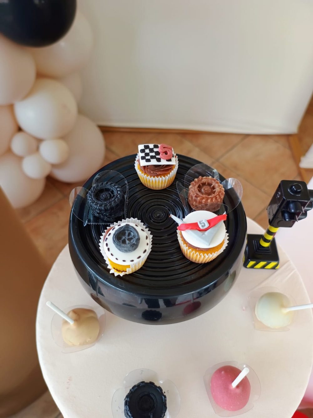 Cupcake a tema corse automobilistiche, Milka Sweet Cakes